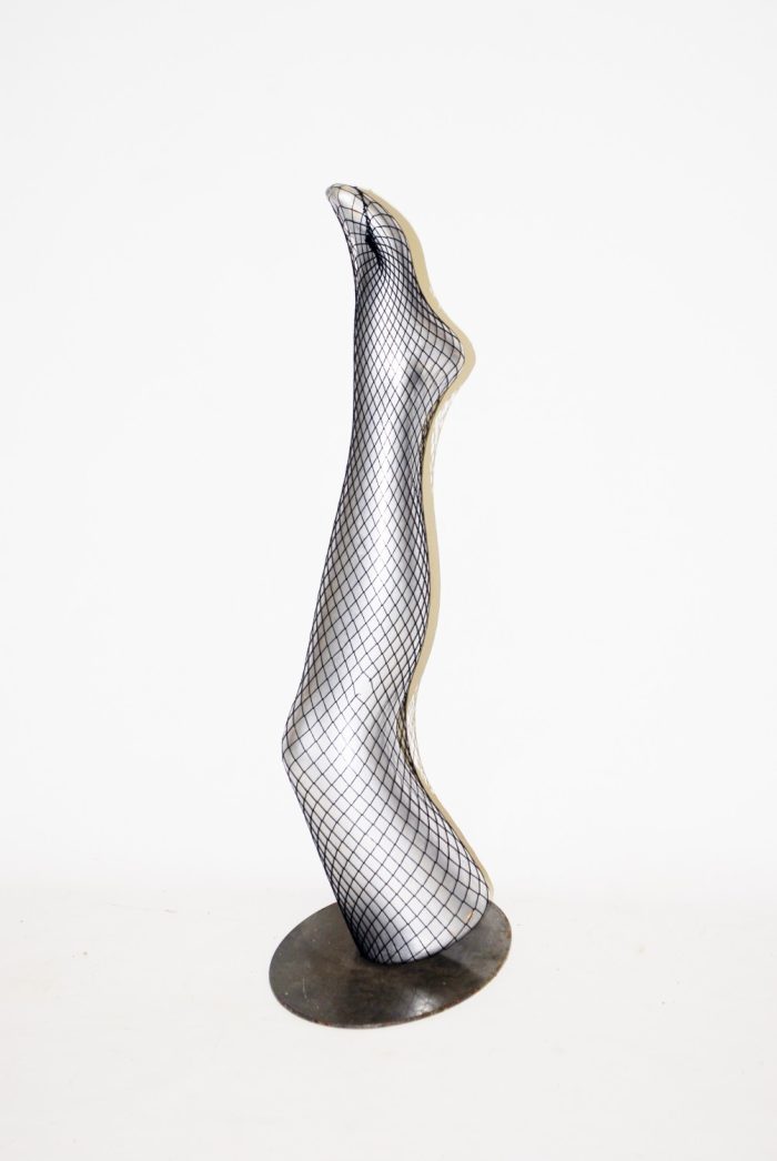 1.STOCKING LEG(ON STAND) 1